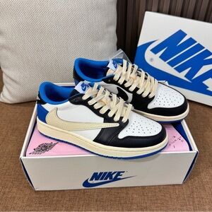 Jordan 1 Retro Low OG SP Fragment x Travis Scott Women's Sneakers